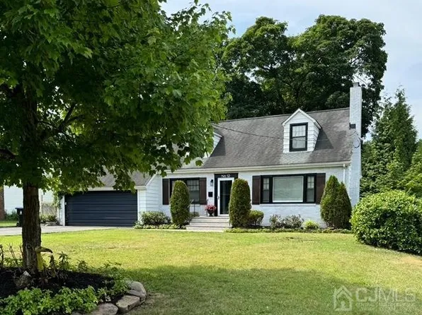 12 Orchard Ave, Milltown, NJ 08850