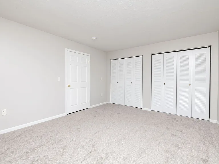Swiss Chalet Apartments — Photo 9