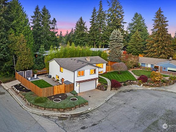 3rd image of 19838 5th Avenue NW