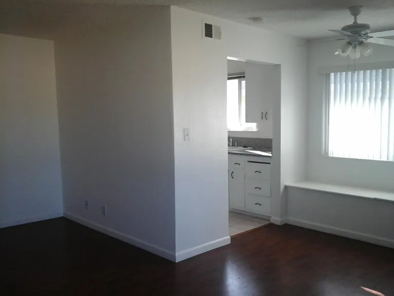 9017 Casals St #4 — Photo 12