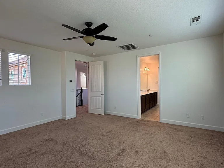 1407 Skibbereen Way — Photo 35