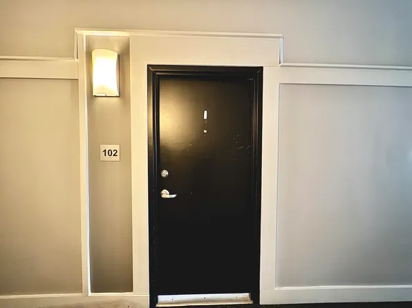 220 Cedar St APT 102, Lexington, KY 40508