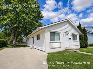 17943 Eastland St, Roseville, MI 48066