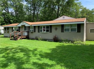 9381 Ramsey Dr, Bridgeport, NY 13030