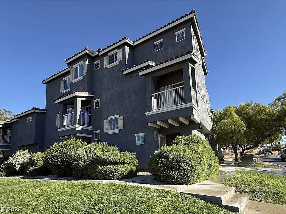 5975 Barbosa Dr #2