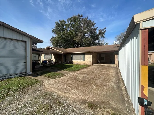 2128 Regard St, Mansura, LA 71350