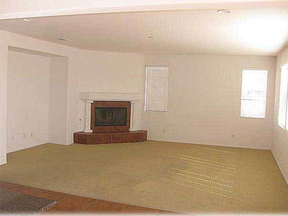 5th image of 11839 Garret Ln