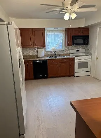 3537 San Mateo Rd — Photo 8