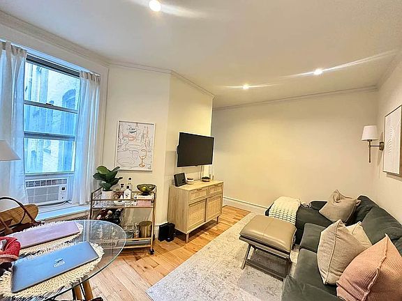 2nd image of 417 W 43rd St #81
