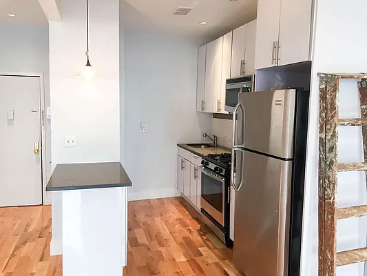 Rented by Nooklyn NYC LLC | media 7