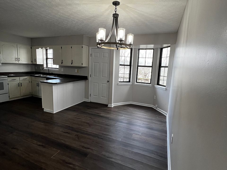 1st image of 2944 Centennial Ave