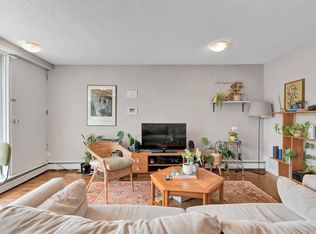 1612 14th Ave SW #304, Calgary, AB T3C 0W5