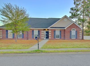 1206 Peacock Trl, Hinesville, GA 31313