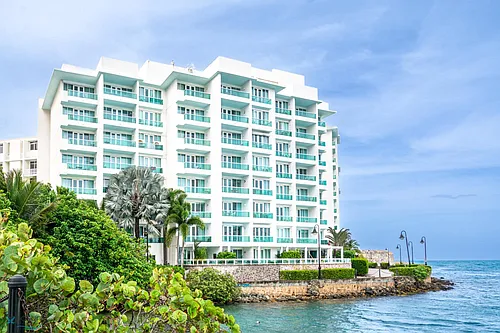 15 Condado Lagoon Vlg #7323 Photo 1