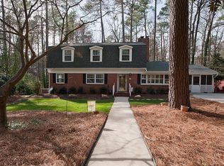 820 Ravenwood Dr, Raleigh, NC 27606