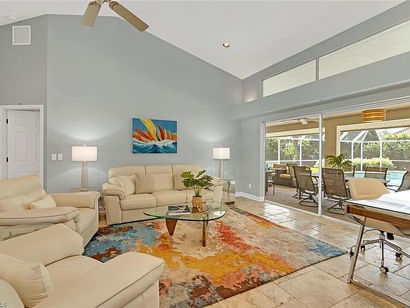 4th image of 291 Monterey Dr