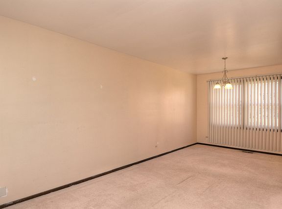4th image of 226 Lehigh Ln