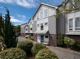 232 4th Ave S APT 302, Edmonds, WA 98020