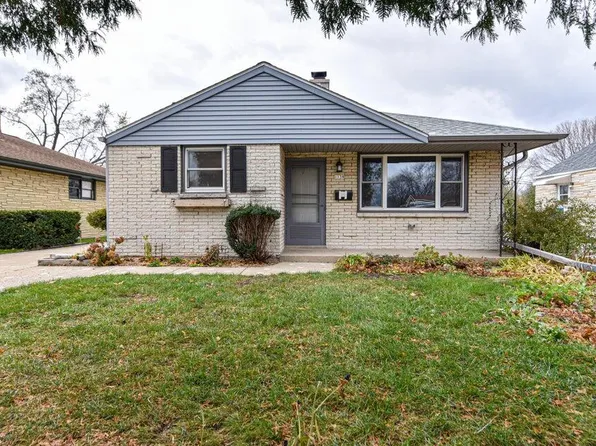 1139 S 117th St, West Allis, WI 53214