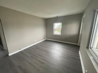 330 19th St #C, Dunbar, WV 25064