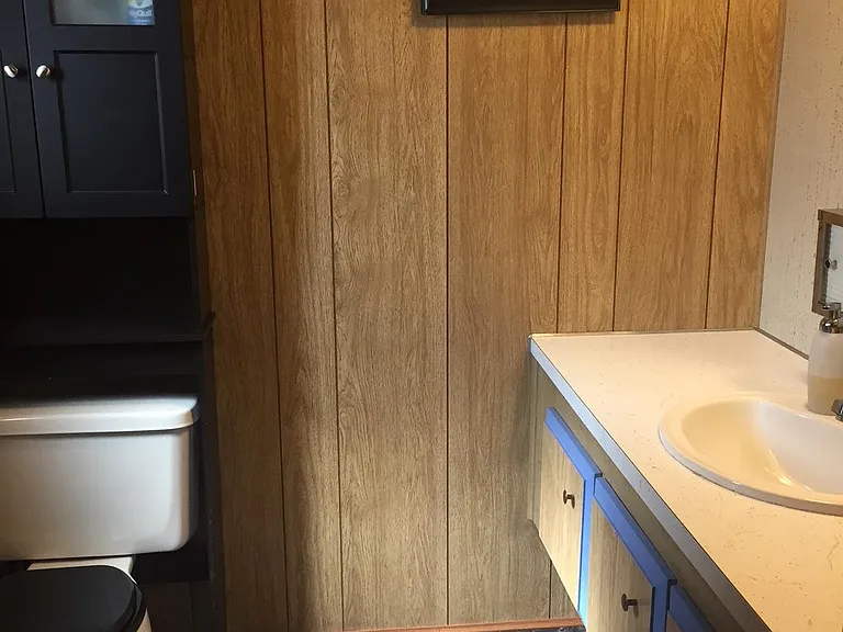 Master Bedroom Bathroom