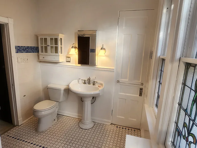 6709 N 6th St #2 — Photo 15