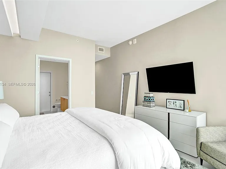 501 NE 31st St #Penthouse 4102 — Photo 15