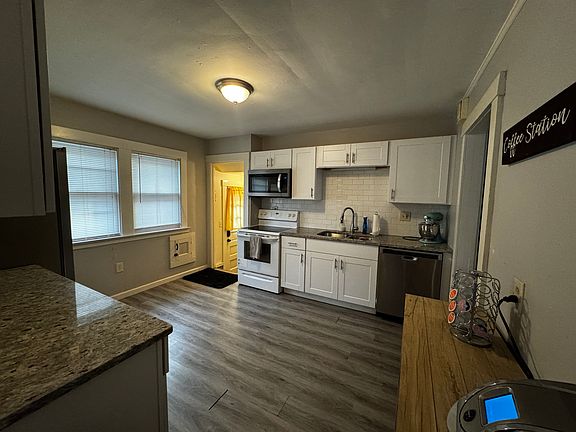 3rd image of 1691 South Ave
