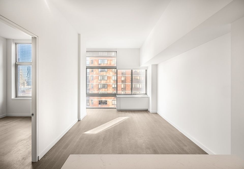1st image of 101 W End Ave APT 14AA