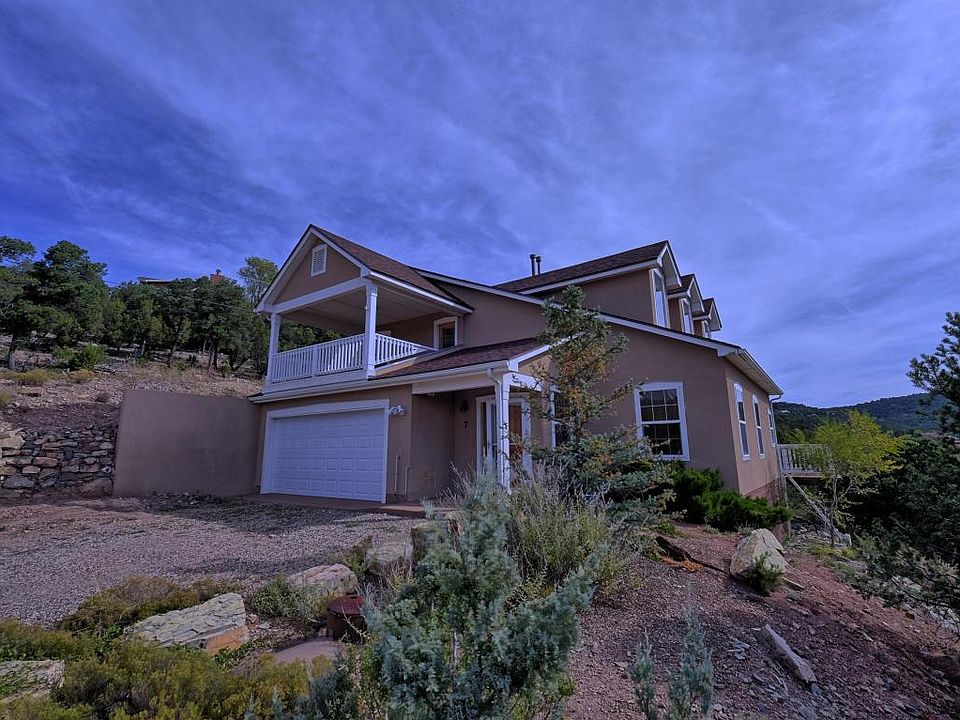 1st image of 7 Amanda Ct
