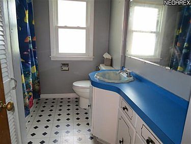 4th image of 861 Oak Knoll Ave SE