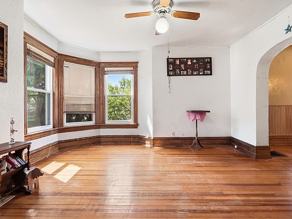 5th image of 702 North Ave