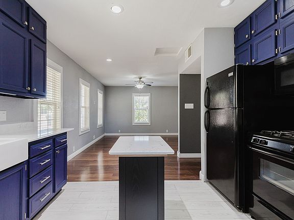 5th image of 504 Linda Vista Dr