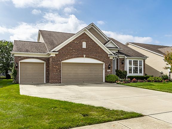 2nd image of 8855 Heatherstone Pl