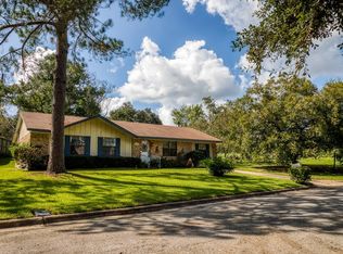 2400 Valley Dr, Brenham, TX 77833