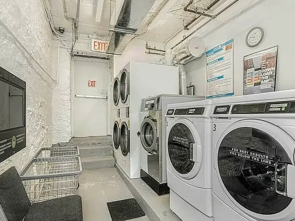 225 Bennett Ave #3KKP