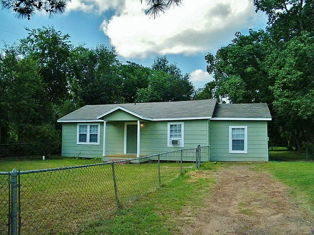 Building Photo - 256 FM 3083 Rd