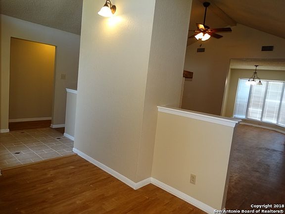 5th image of 107 Kerry Brook Dr