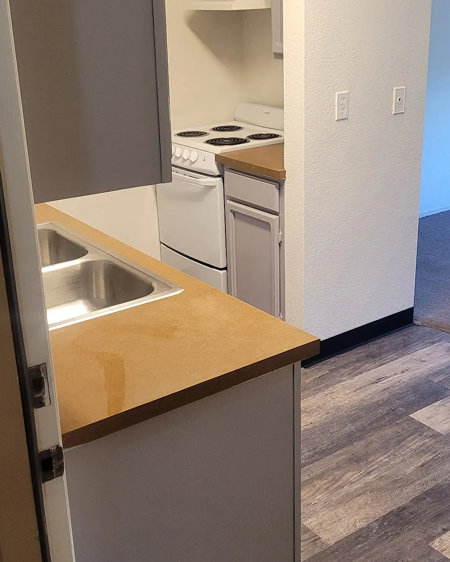 Studio, 600 sqft, $1,300 — Photo 1