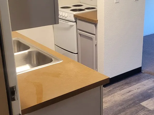 632 SW 150th St, Seattle, WA 98166