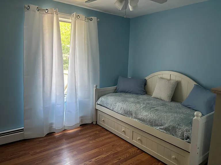 49 Montauk Rd — Photo 10
