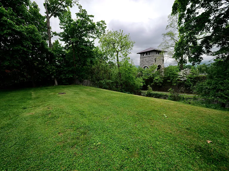 4 Grand St #1 — Photo 27