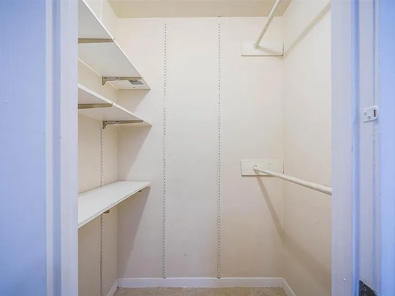 21203 Park Brook Dr — Photo 22