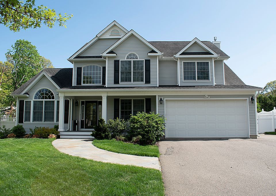 1st image of 34 Franciscan Ln