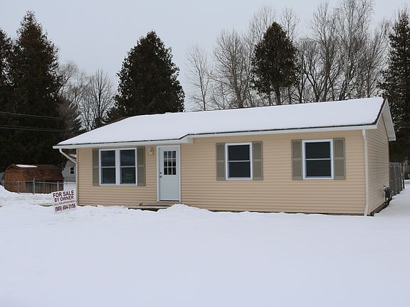 3rd image of 2762 Emmet St
