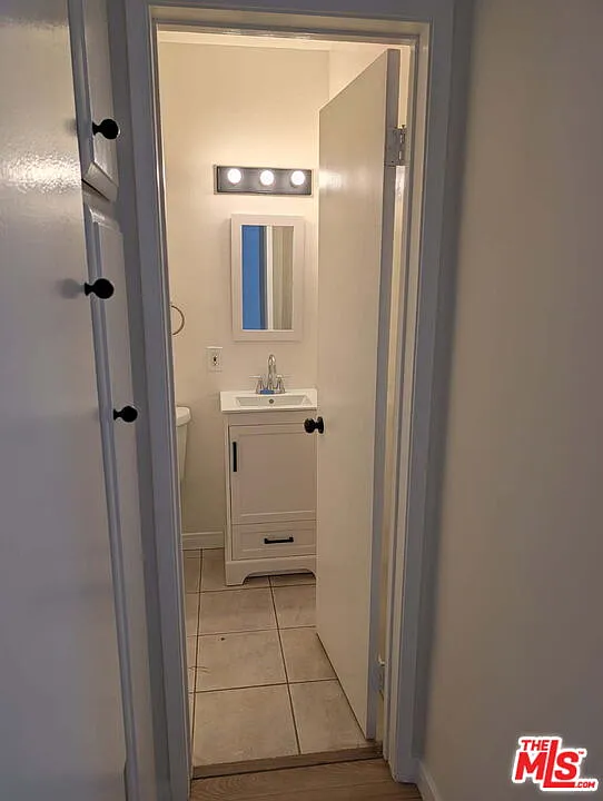 2 bed, 1.5 bath, 960 sqft, $3,950 — Photo 3