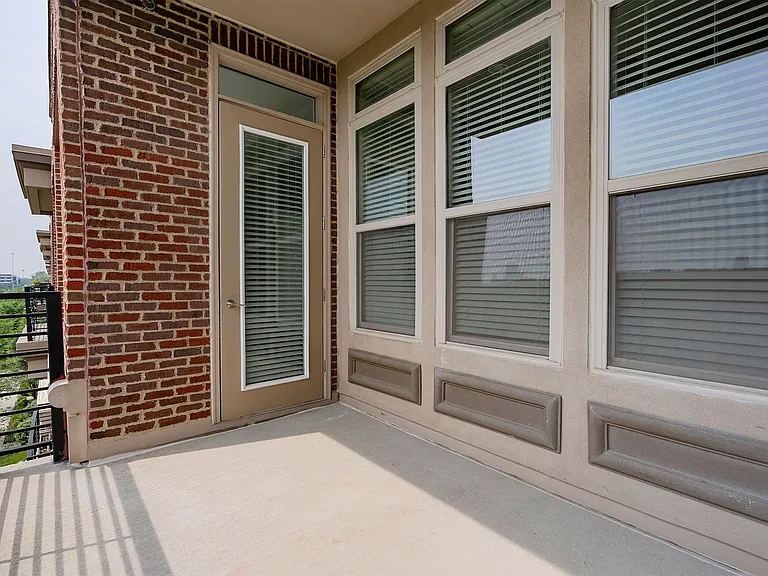 Harrison Park Apartments — Photo 35