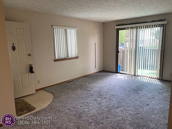 3rd image of 3027 W Capital Ave Ste 25