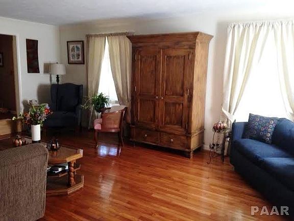 4th image of 2901 W Winterberry Ln