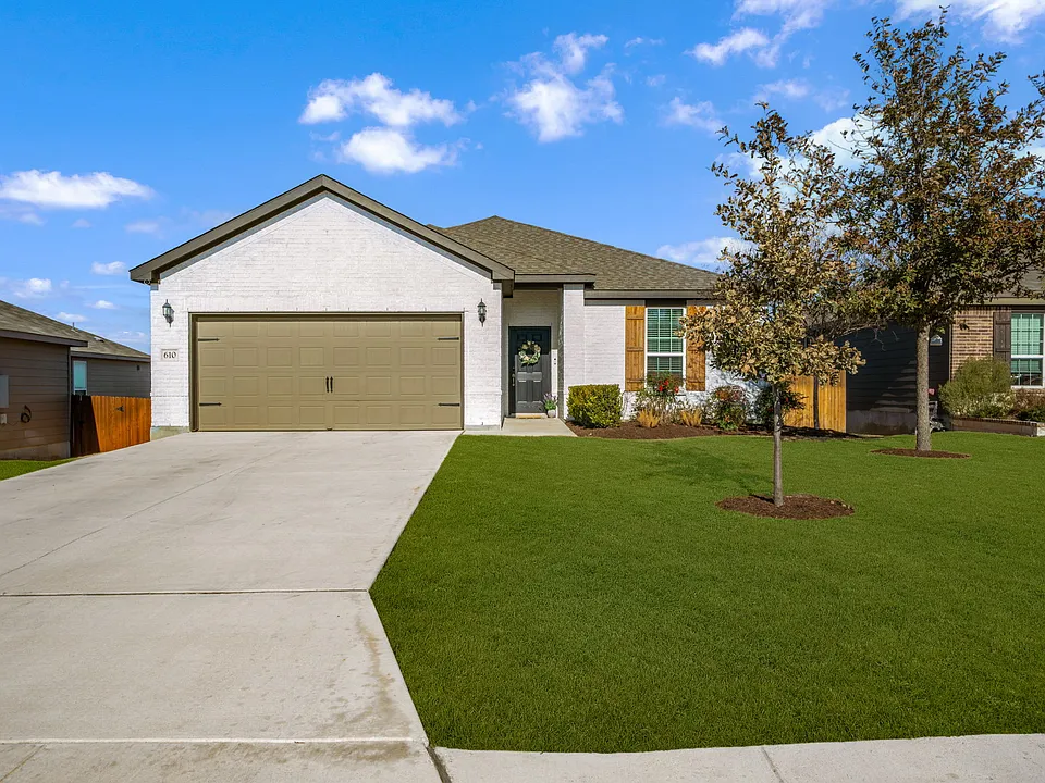 610 Ridgehorn Dr